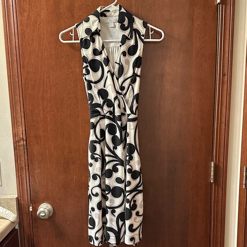 Patterned Dress/fully line size small